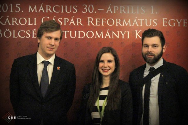 OTDK fal előtt készült képek